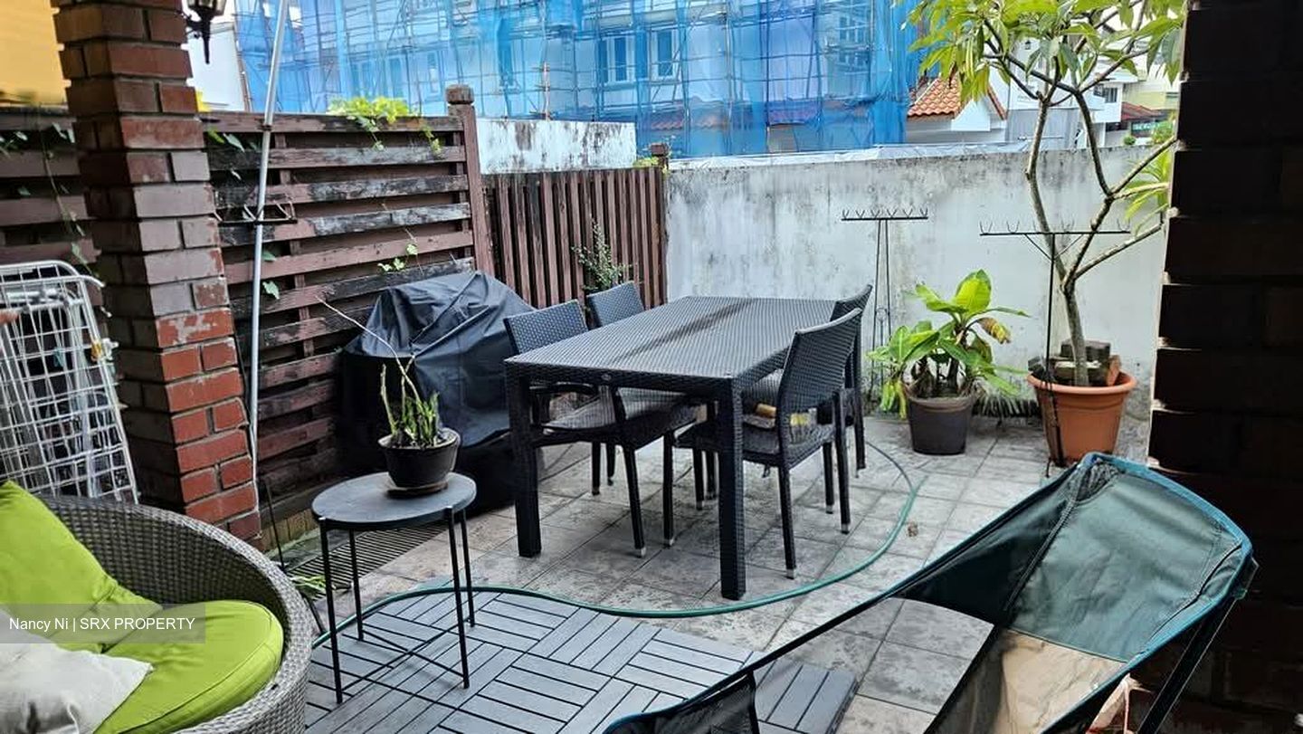 Tai Hwan Garden (D19), Terrace #568919511